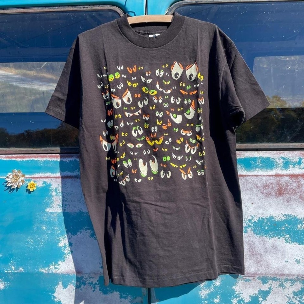 90s single stitch glow in the dark spooky cartoon eye t-shirt
